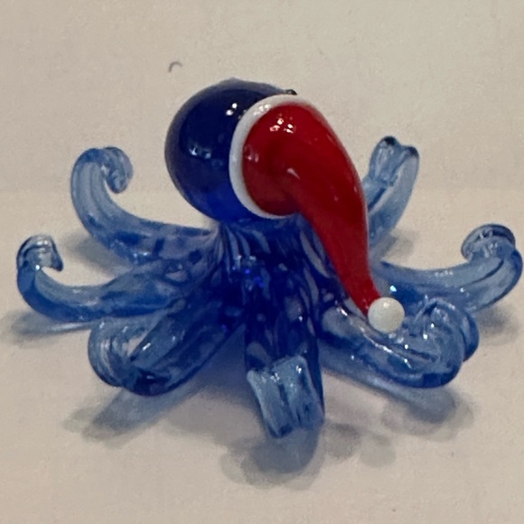 Pier 1 Ocho the Octopus Handmade Glass Holiday Winter Figurine with Box - Picture 6 of 7